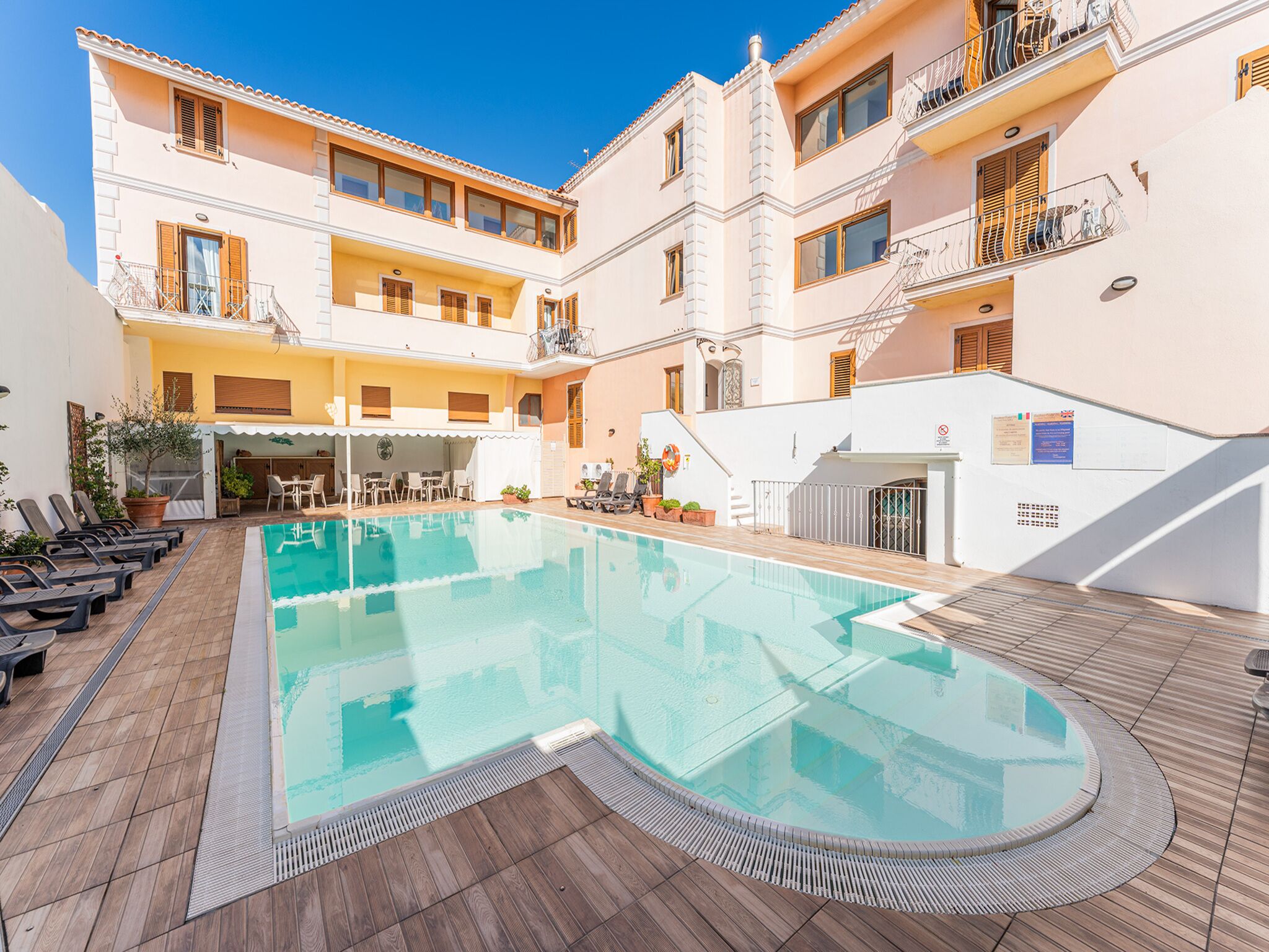 Piscine extérieure