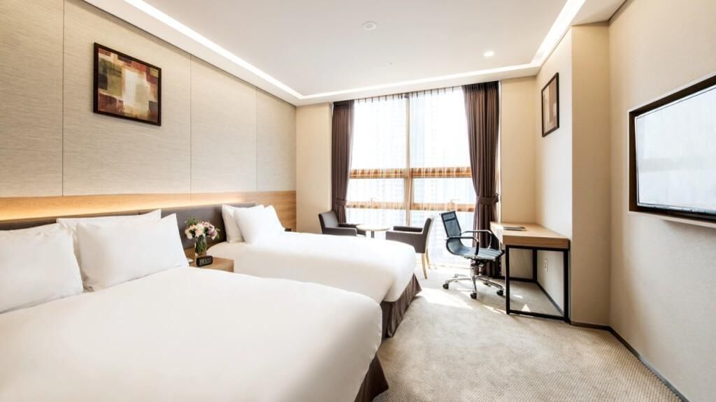 In-room safe, blackout curtains, free WiFi