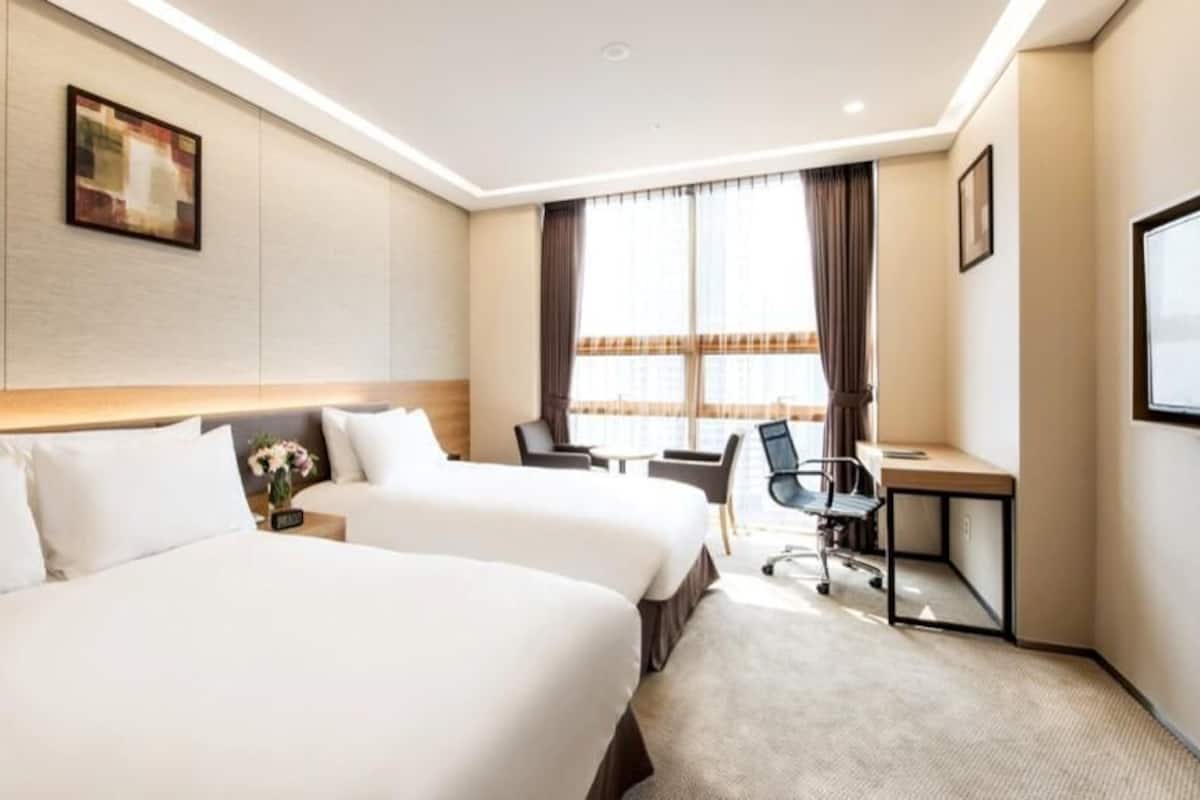 Caja de seguridad en la habitación, cortinas blackout y wifi gratis