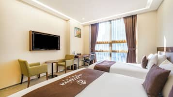 In-room safe, blackout curtains, free WiFi