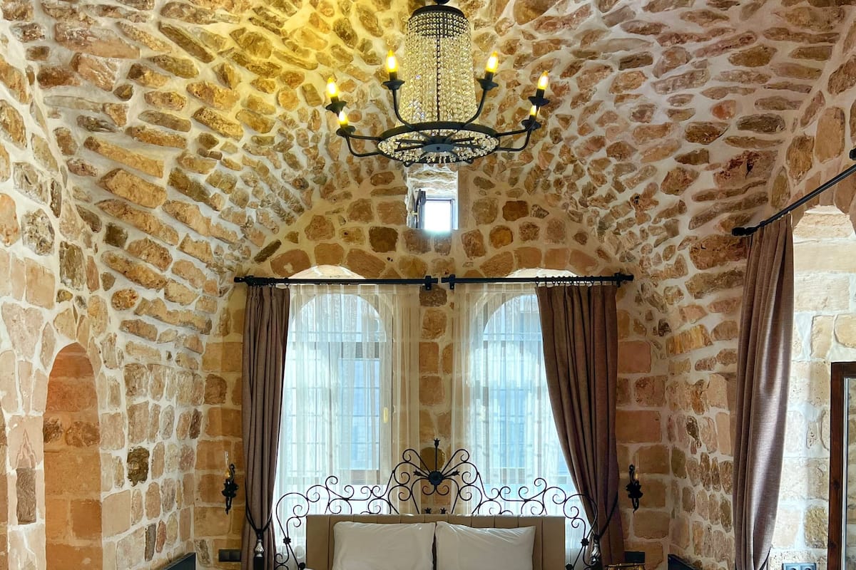 Ropa de cama de alta calidad y minibar