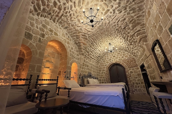 Family Room | Premium bedding, minibar, in-room safe, desk