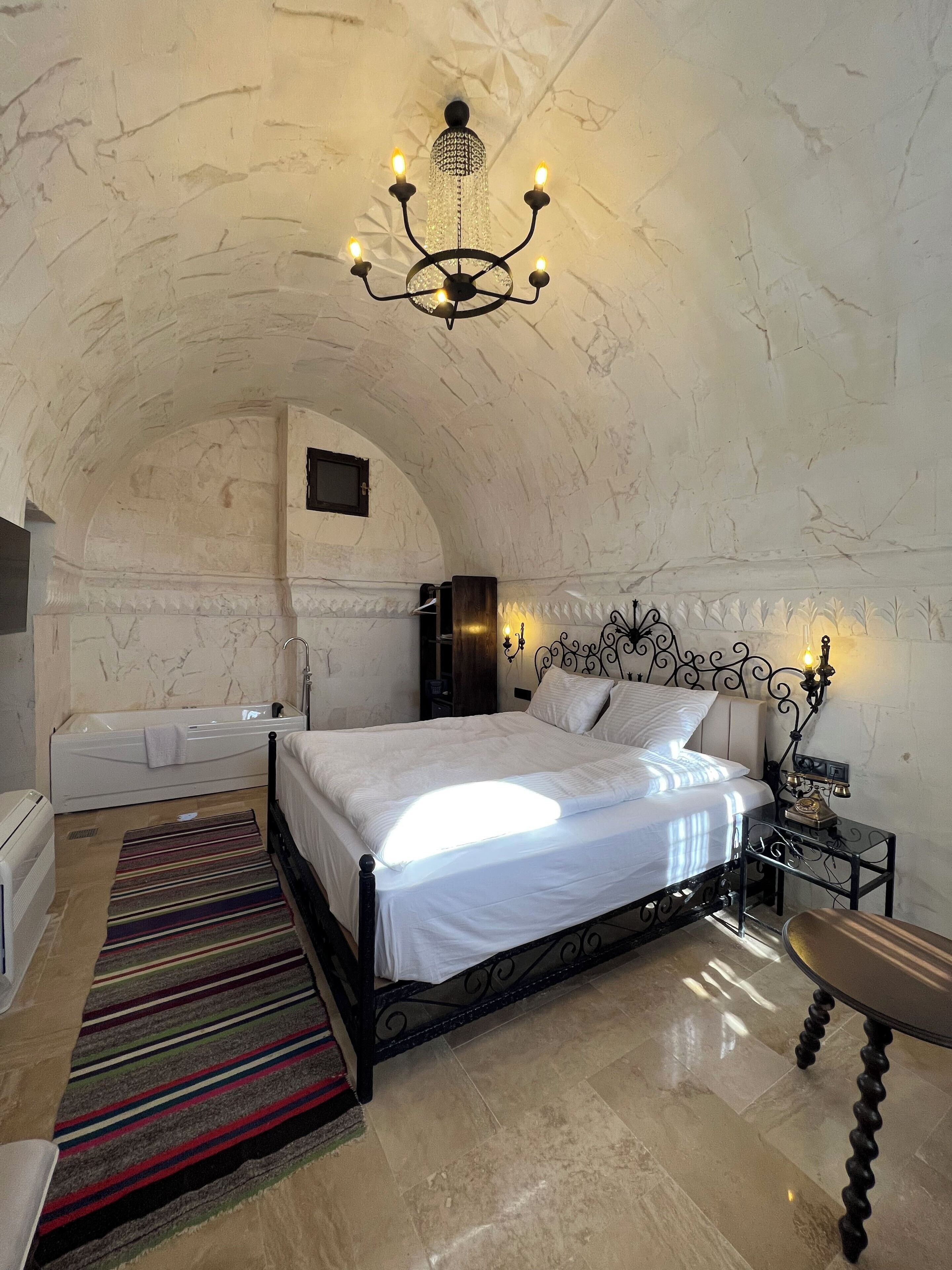 Ropa de cama de alta calidad y minibar 