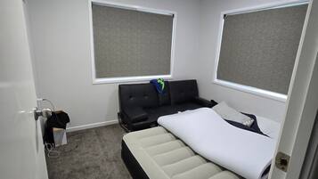 Apartment, 2 Bedrooms, Balcony, Mountain View | 2 bedrooms