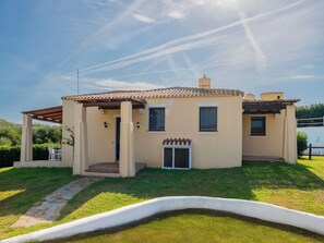 Apartment, 2 Bedrooms | Exterior - Spacious Flat With Pool (Sassari)