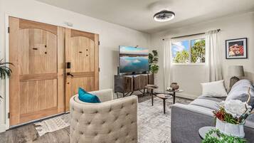 Télévision, cheminée