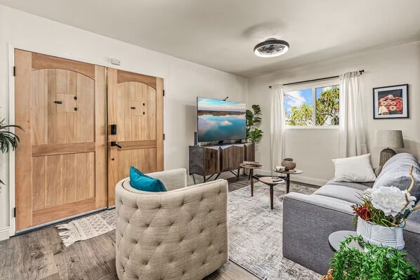 TV, fireplace - Vibrant SD Escape • Outdoor Theater & Fire Pit (San Diego)