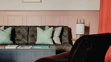 The Corner Suite | Minibar, desk, laptop workspace, blackout drapes