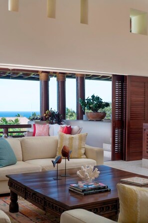 House | 5 bedrooms - Staffed Ocean View Villa w Four Seasons Amenities (Punta de Mita)
