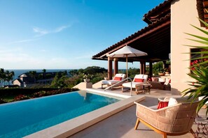 House | 5 bedrooms - Staffed Ocean View Villa w Four Seasons Amenities (Punta de Mita)