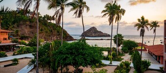 Careyes 114 Oceanfront Luxury With a Spacious Te