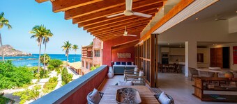 Careyes 114 Oceanfront Luxury With a Spacious Te