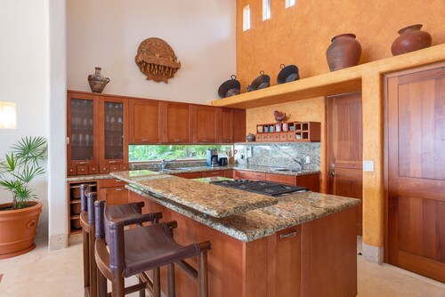 Four Seasons Villa 2034 Riva