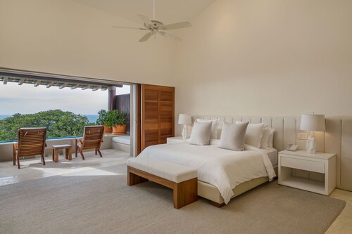 Four Seasons 2038 Teulu Golf Beach Club