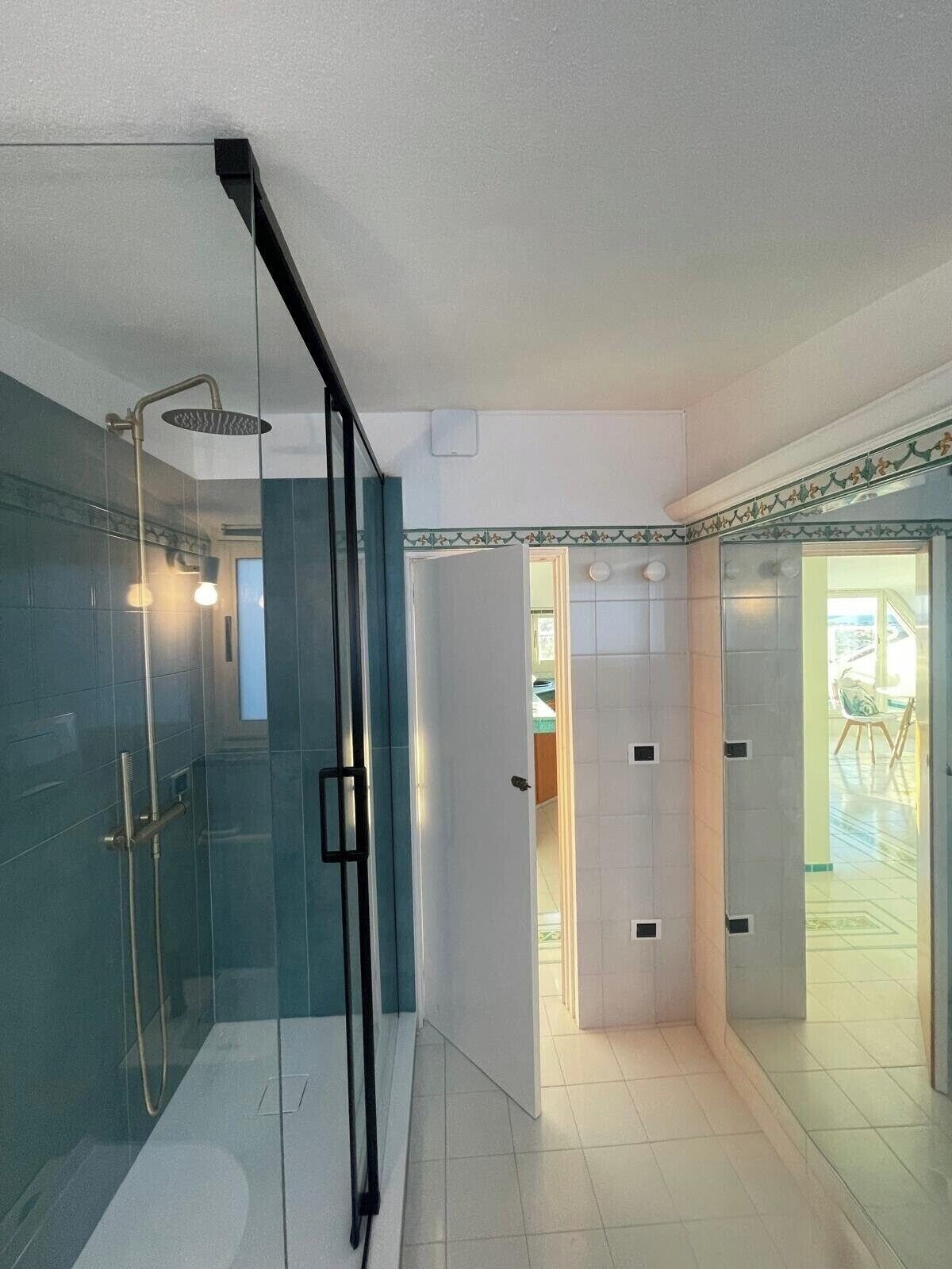 Shower, bidet, towels, soap