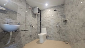 Executive Room | Bathroom - Hotel Vindhya Ganga Inn (Varanasi)