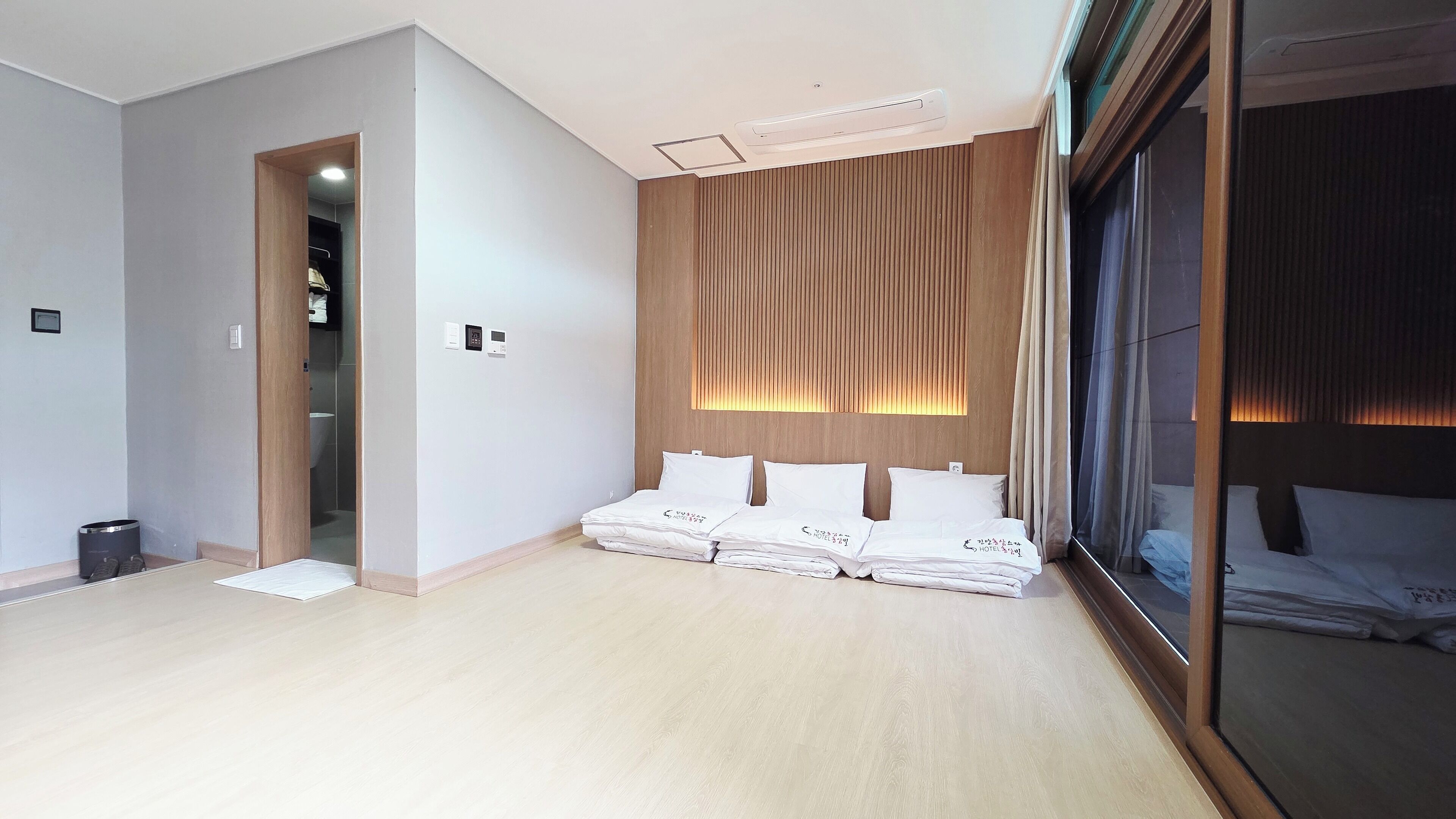 Chambre Supérieure (Ondol) | Décoration personnalisée, ameublement personnalisé, Wi-Fi gratuit