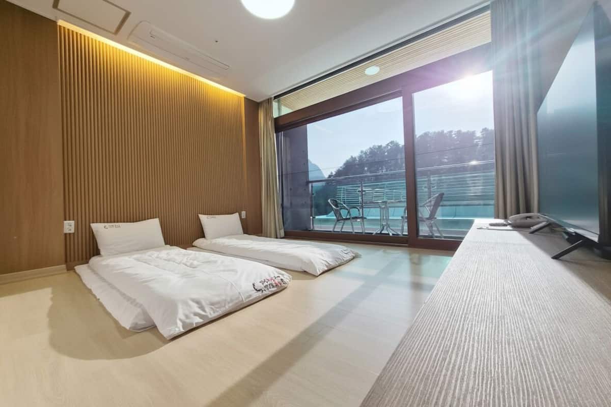 Chambre Standard (Ondol) | Décoration personnalisée, ameublement personnalisé, Wi-Fi gratuit
