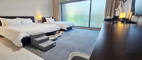 Decoración personalizada, muebles diferentes y wifi gratis