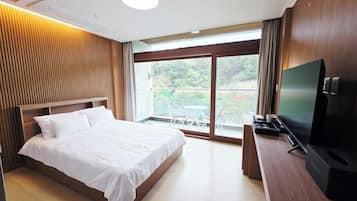 ์คํ ๋ค๋ ๋๋ธ๋ฃธ | ๊ฐ๊ฐ ๋ค๋ฅธ ์คํ์ผ์ ์ธํ
๋ฆฌ์ด, ๊ฐ๊ฐ ๋ค๋ฅด๊ฒ ๊ฐ๊ตฌ ๋น์น, ๋ฌด๋ฃ WiFi