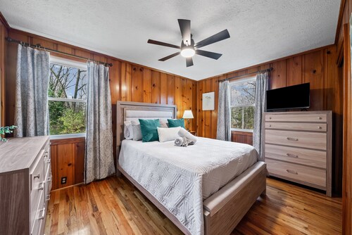 Nana's Nook on Hickory Grove Blvd