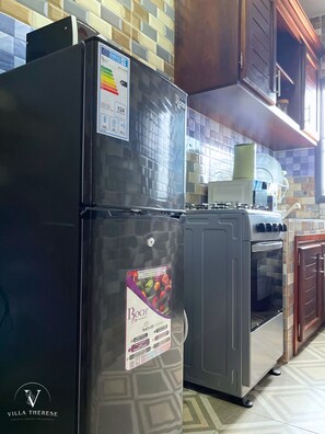 Lägenhet Deluxe - balkong - utsikt mot staden | Matservice på rummet