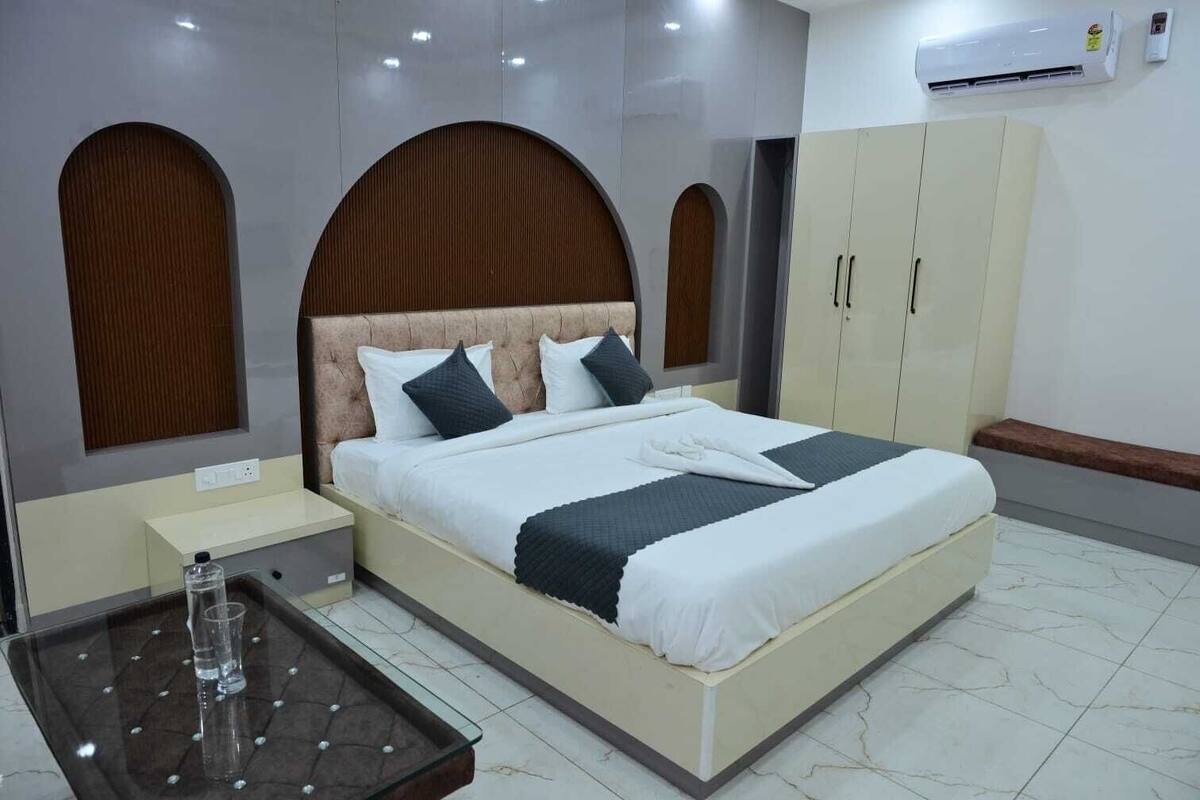 Deluxe Double Room | Free WiFi