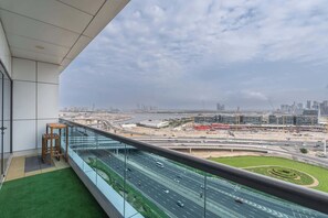 House - Stayshort - Stunning 1 Bedroom Sleeps 4 in Business Bay (Dubai)