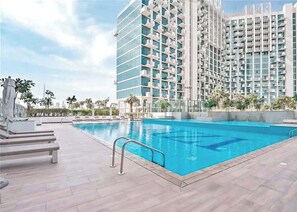 Studio - Stayshort - Al Jaddaf Sleeps 3 With Swimming Pool and Gym (Dubai)