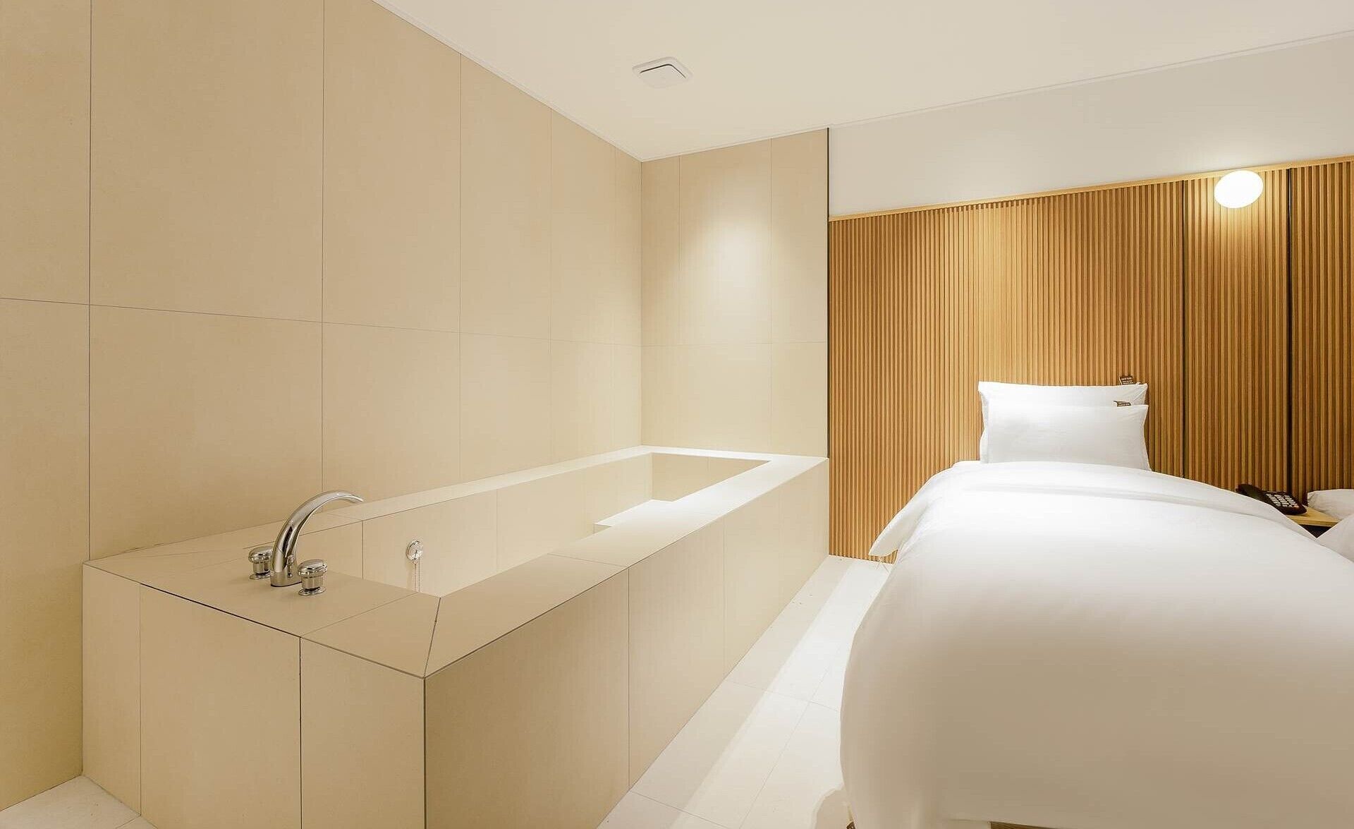 스위트 트윈 | 각각 다른 스타일의 인테리어, 각각 다르게 가구 비치, 무료 WiFi