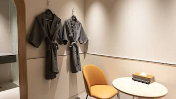 Standaard tweepersoonskamer | Individueel gedecoreerd, individueel gemeubileerd, gratis wifi