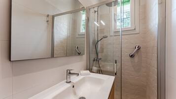 Dusche, Haartrockner
