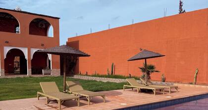 Villa Olivia - Swimming pool - Patios - Gardens - 15 minutes from Taroudant