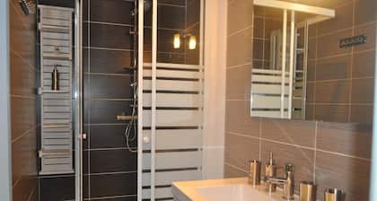 Farmhouse in French countryside, long stays only, 1 hour 15 minutes from Paris