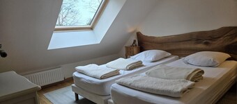 Farmhouse in French countryside, long stays only, 1 hour 15 minutes from Paris