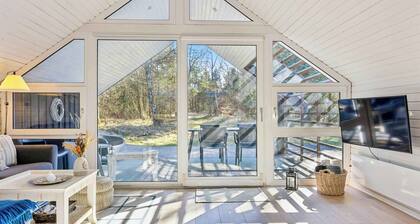 Family retreat by coast and dunes