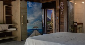Ferros/tábuas de passar roupa, acesso à internet, roupa de cama