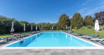 SUNSET golf apartment with pool