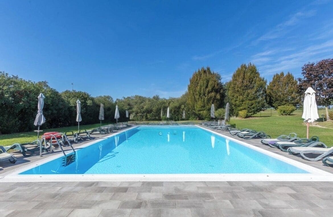 Alberca al aire libre 