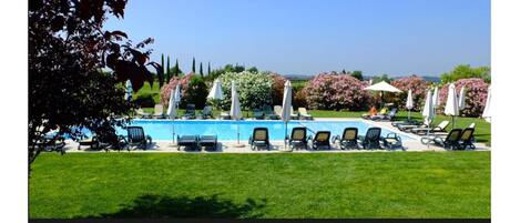 Alberca al aire libre