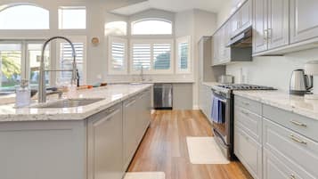 Villa (4 Bedrooms) | Interiör