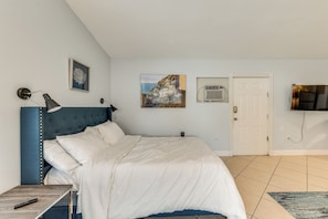 Apartment (0 Bedroom) | Interior - Relax & Explore! Tranquil Sarasota Unit Near Beach (Sarasota)