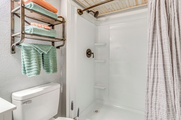 Apartment (0 Bedroom) | Interior - 1 Mi to Ruidoso Winter Park! Studio w/ Pool Access (Alto)