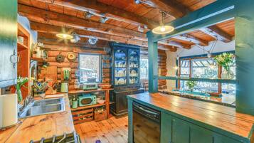 House (3 Bedrooms) | Bahagian dalam