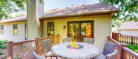 Vista frontal de la propiedad