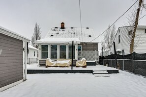 House (3 Bedrooms) | Interior - Mid-century Family Bungalow: Desirable Birmingham! (Birmingham)