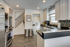 House (3 Bedrooms) | Interior - Mid-century Family Bungalow: Desirable Birmingham! (Birmingham)
