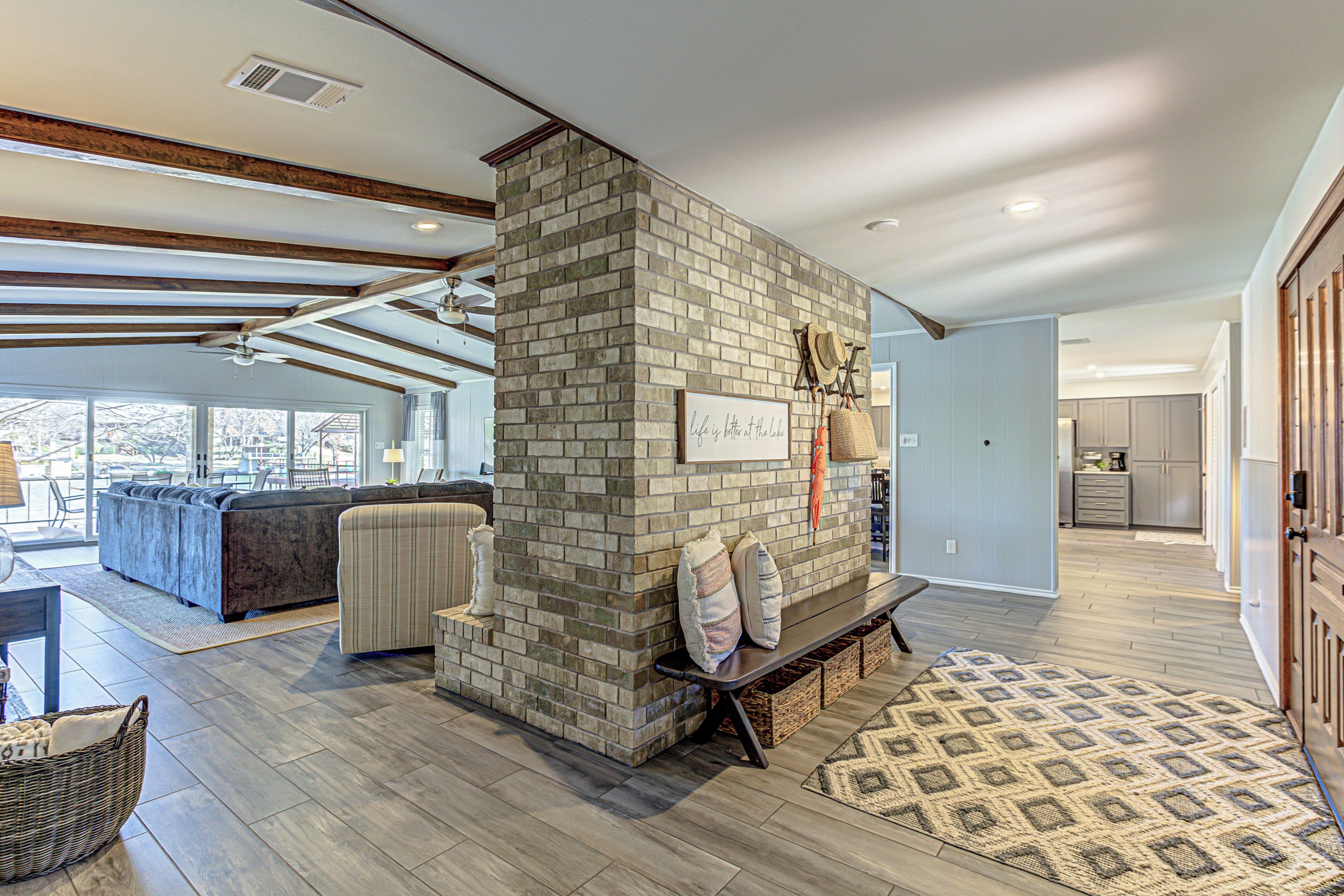 House (2 Bedrooms) | Interior