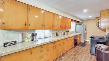 Nhà (3 Bedrooms) | Nội thất