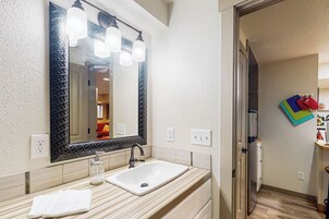 Apartment (1 Bedroom) | Interior